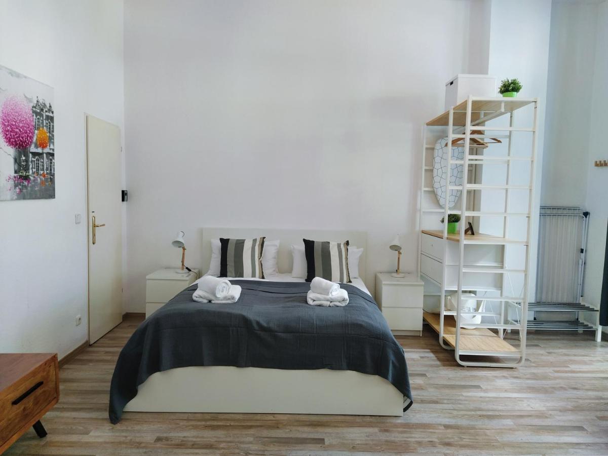 ברלין Cozy Studio In Friedrichshain, 4 Quiet Guests Only מראה חיצוני תמונה